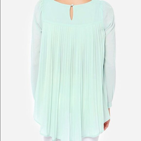 ✨Lulu’s Exclusive Trade Secrets Mint Green T… - Picture 3 of 7